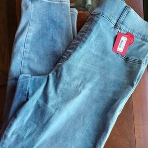 Skinny Jean in light vintage wash 2XL